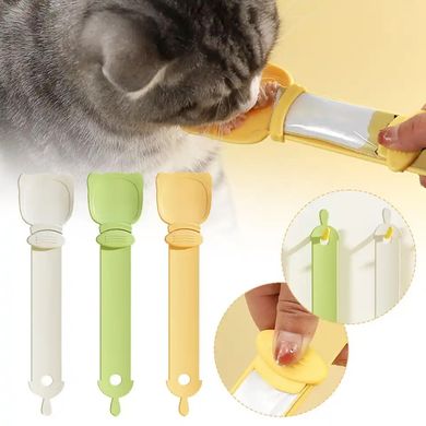 Ложка для зручного годування котів смаколиками зі стіків - жовта